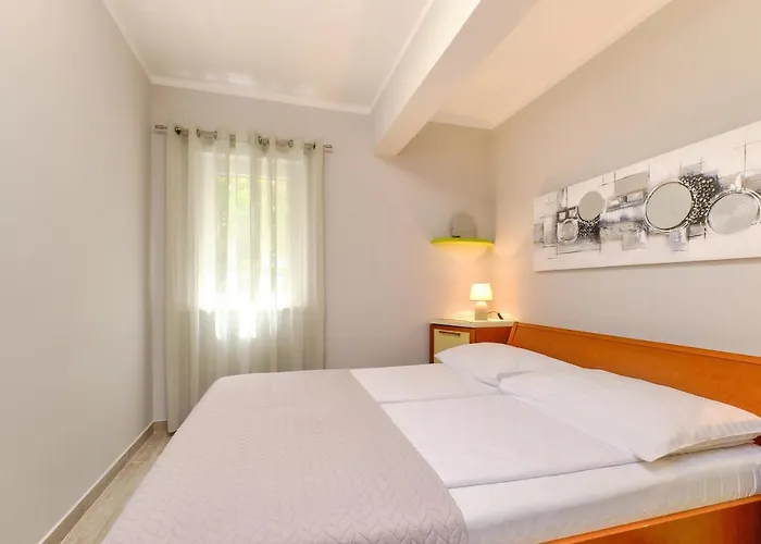 With A Parking Space Appartement *
